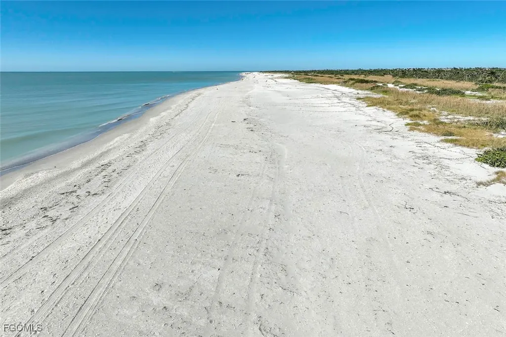 5071 Joewood Drive Sanibel FL 33957