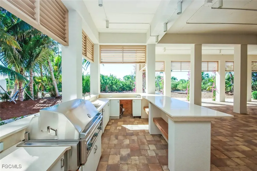 5071 Joewood Drive Sanibel FL 33957