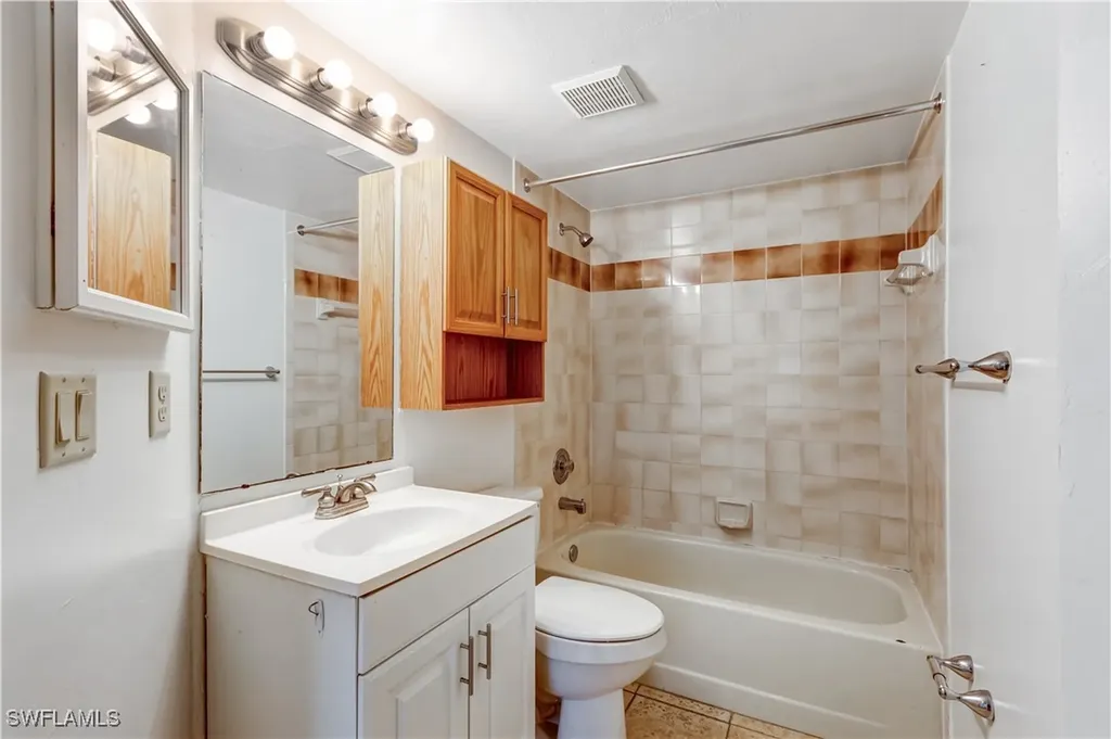 618 Gerald Avenue Lehigh Acres FL 33936