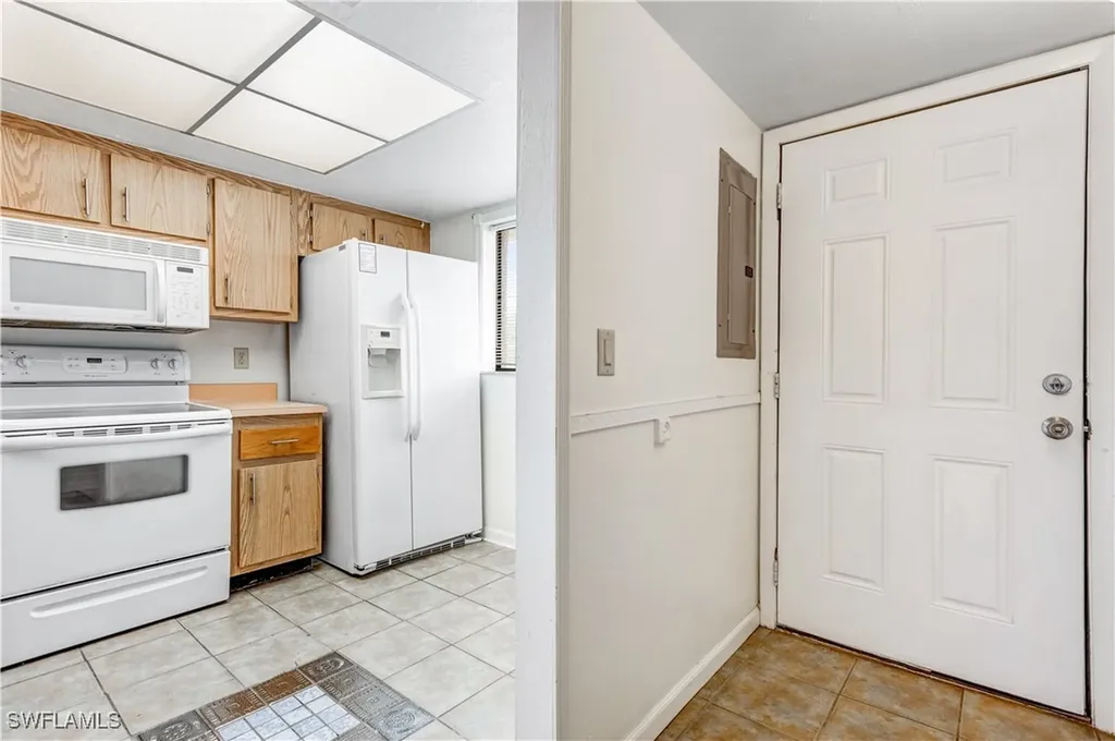 618 Gerald Avenue Lehigh Acres FL 33936