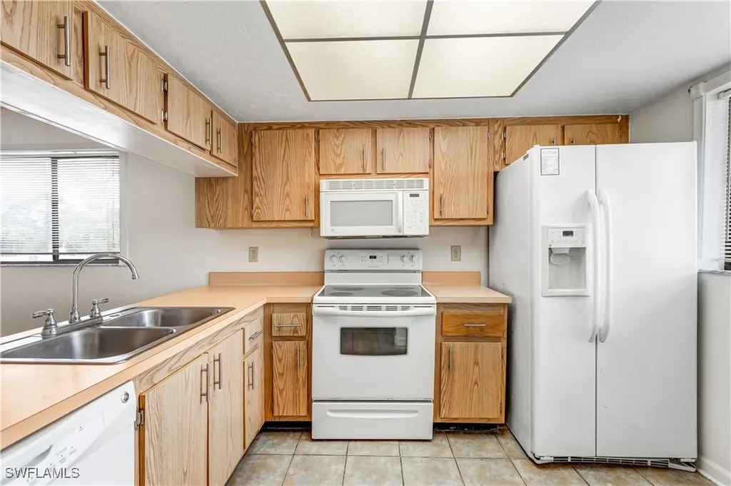 618 Gerald Avenue Lehigh Acres FL 33936