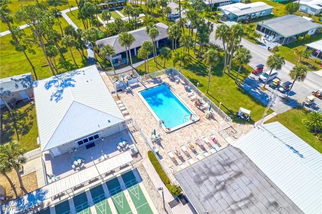 221 Shrub Lane N North Fort Myers FL 33917