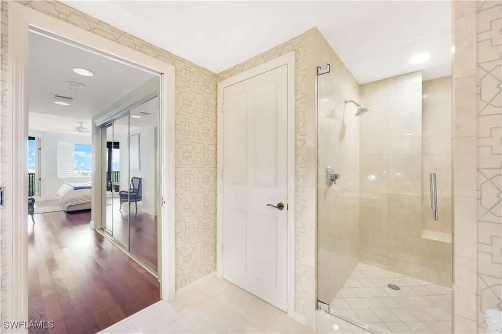 8990 Bay Colony Drive Naples FL 34108