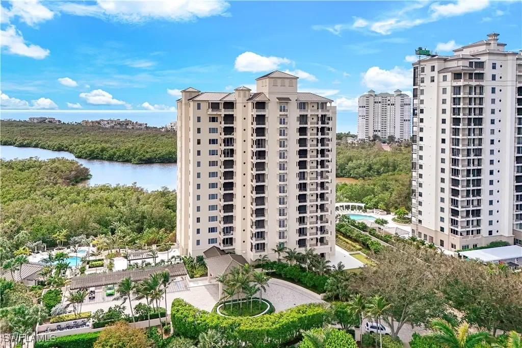 8990 Bay Colony Drive Naples FL 34108