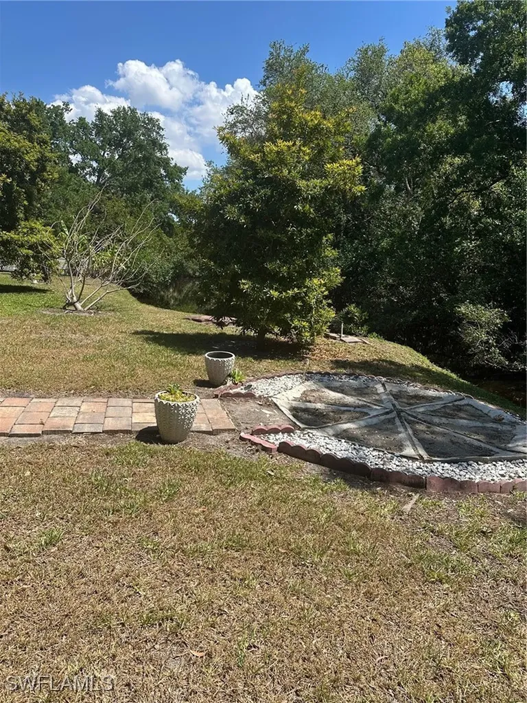 4232 Erindale Drive North Fort Myers FL 33903