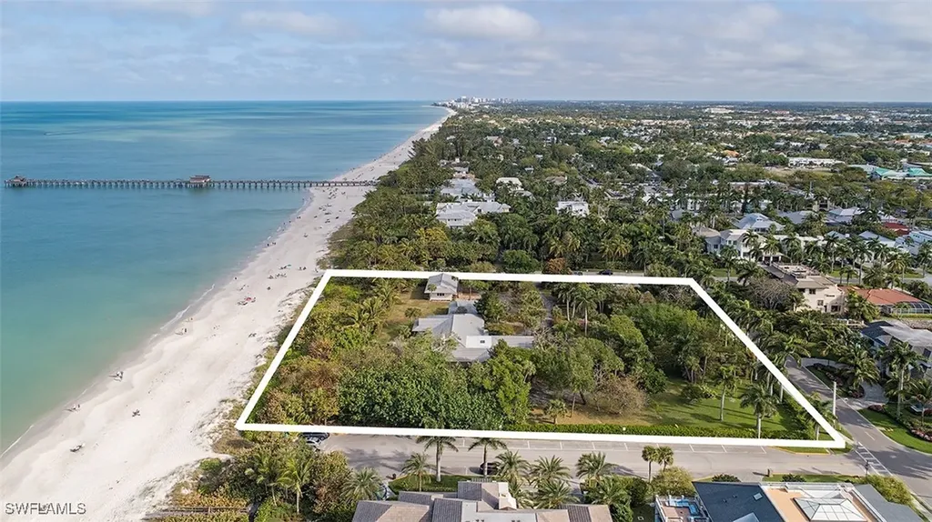 20 14th Avenue S Naples FL 34102