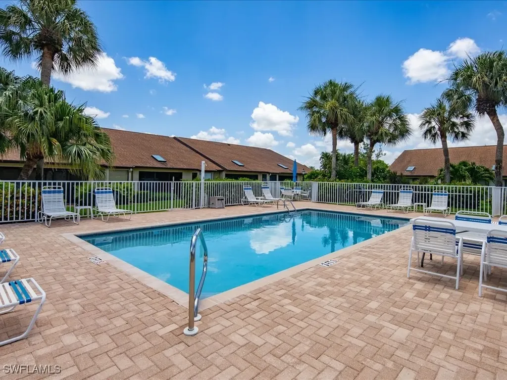 10742 Regent Circle Naples FL 34109