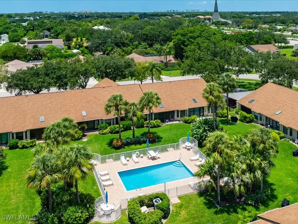 10742 Regent Circle Naples FL 34109