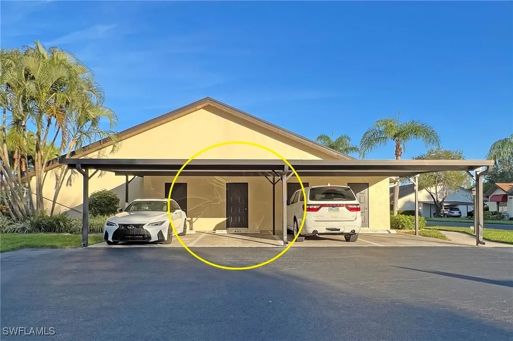 10742 Regent Circle Naples FL 34109