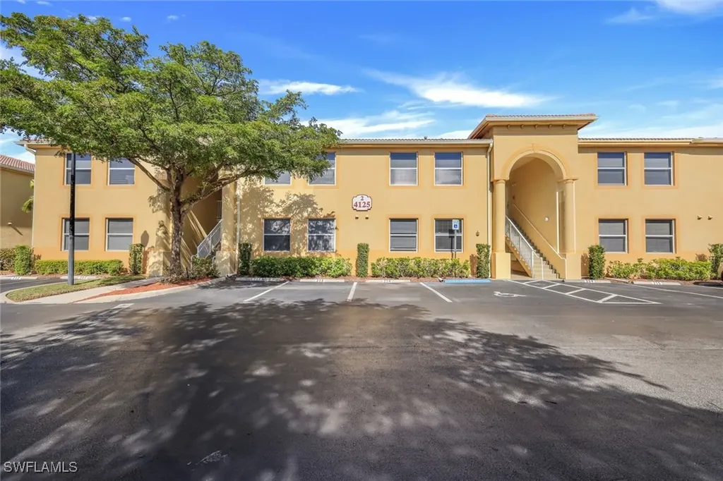 4125 Bellasol Circle Fort Myers FL 33916