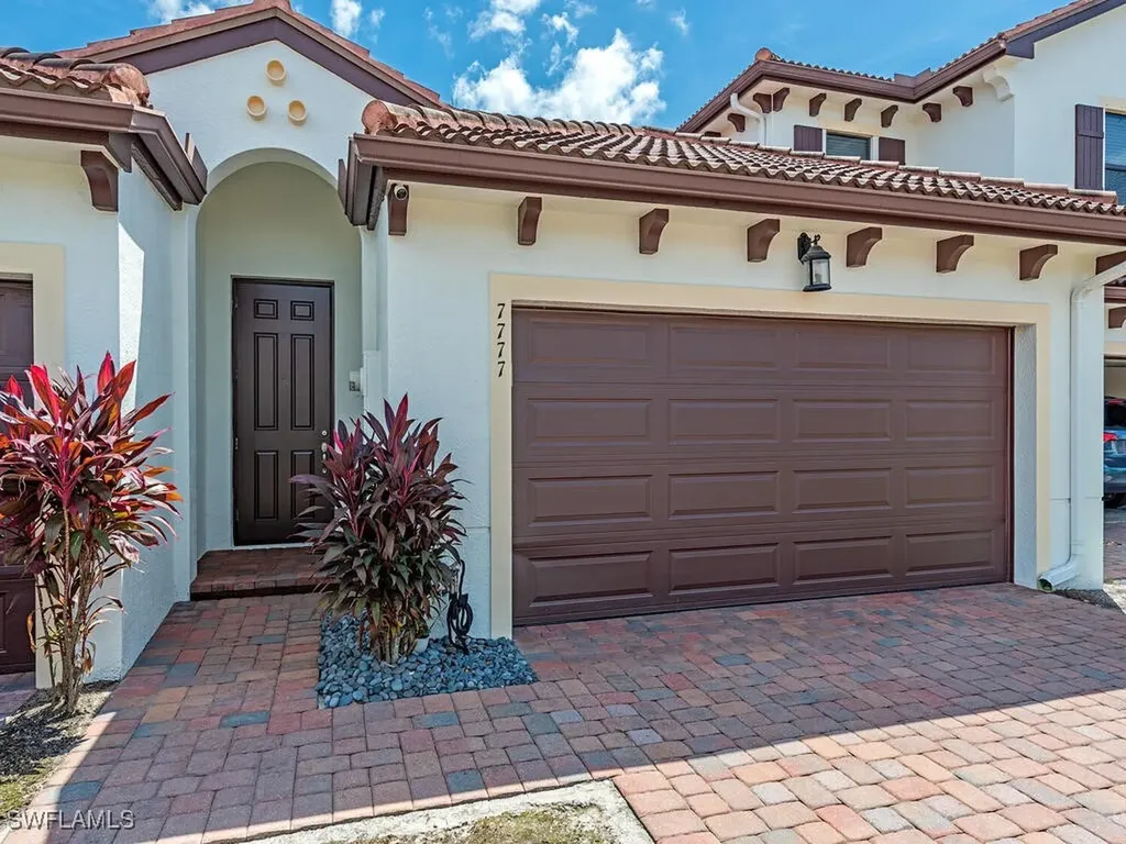 7777 Bristol Circle Naples FL 34120