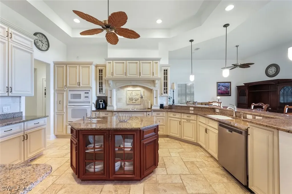 2220 Sagramore Place Cape Coral FL 33914
