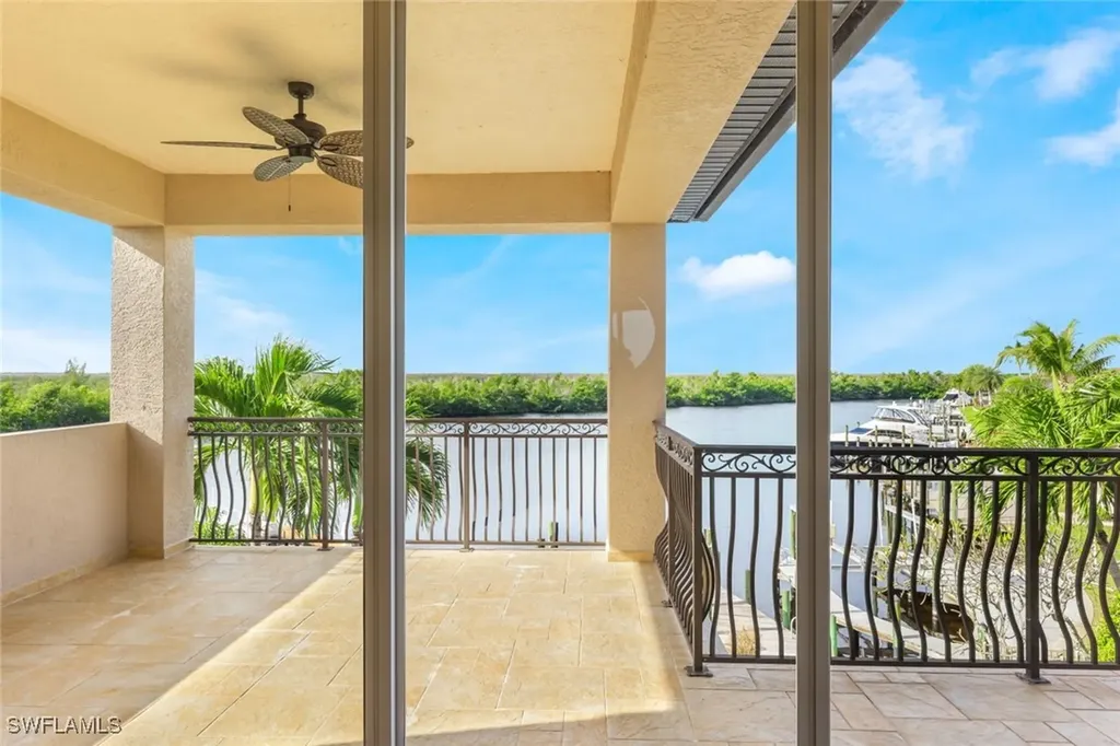 2220 Sagramore Place Cape Coral FL 33914