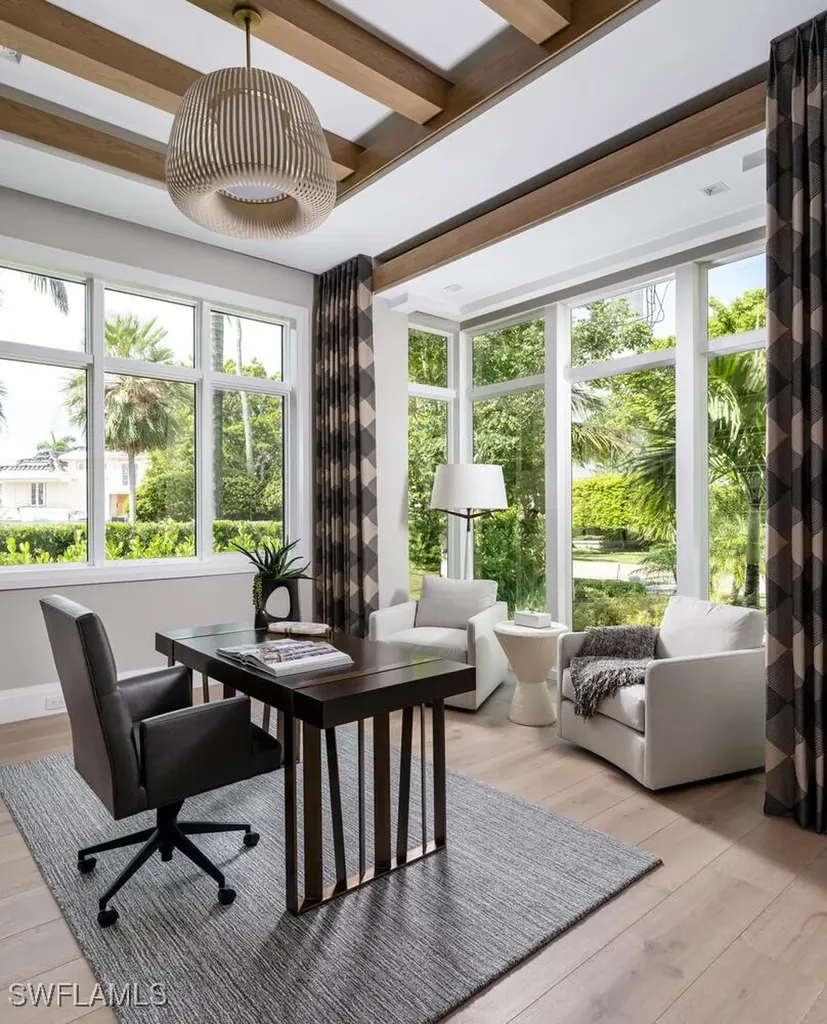3131 Gin Lane Naples FL 34102