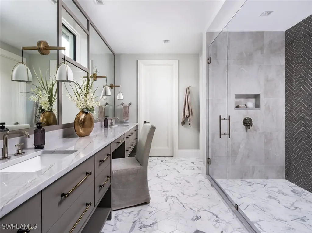 3131 Gin Lane Naples FL 34102