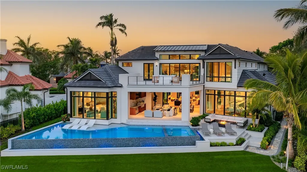 3131 Gin Lane Naples FL 34102