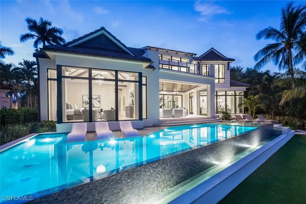 3131 Gin Lane Naples FL 34102