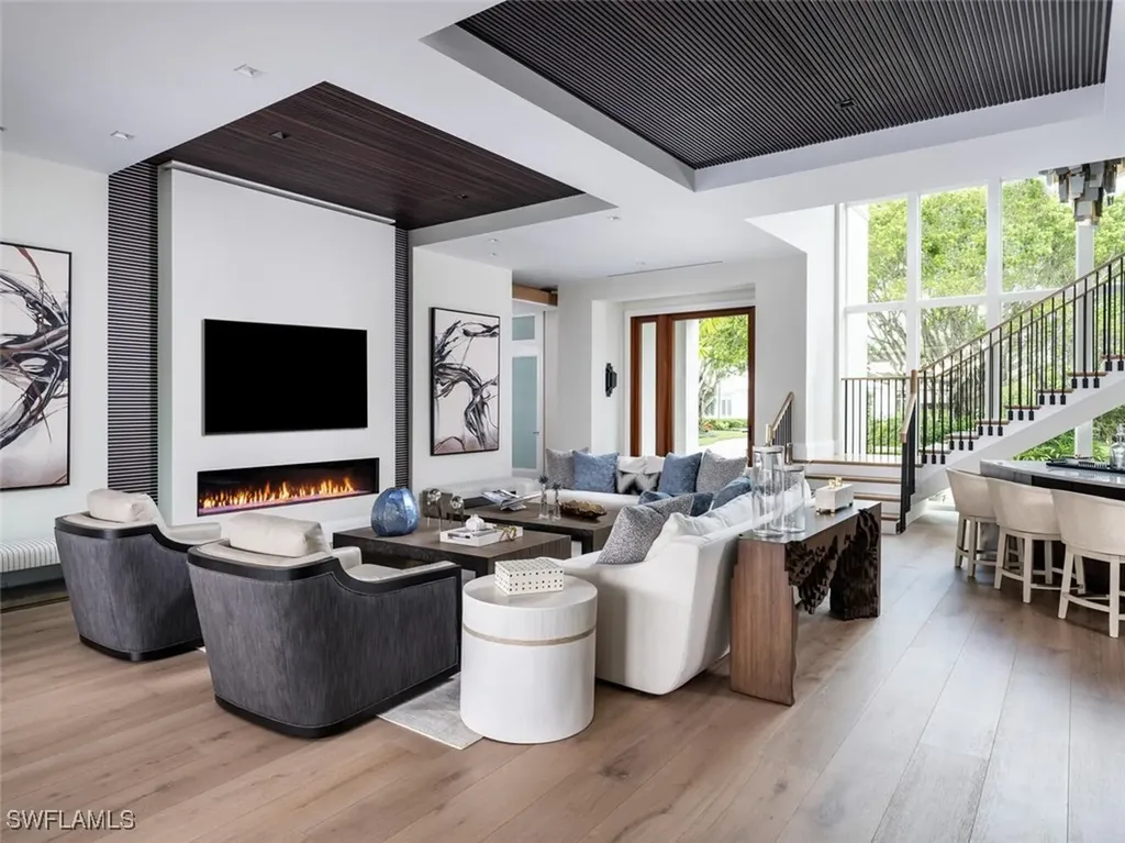 3131 Gin Lane Naples FL 34102