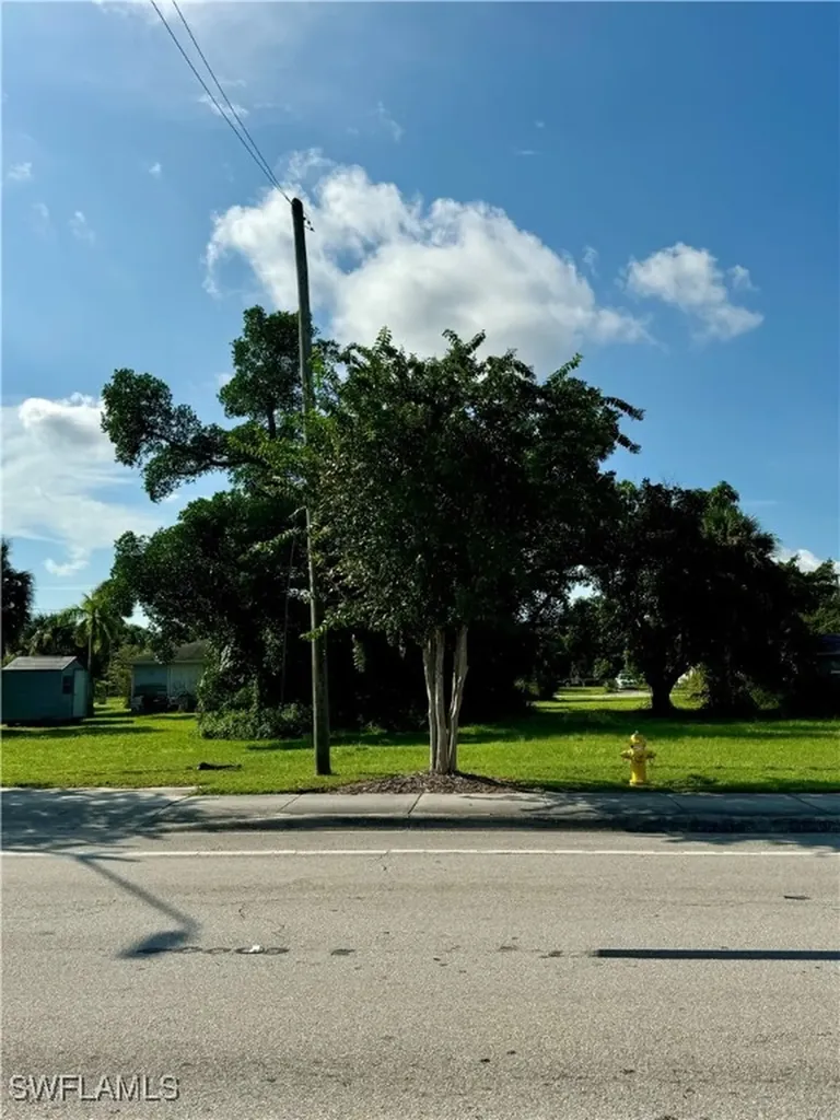 3030 Drive Martin Luther King Jr Boulevard Fort Myers FL 33916