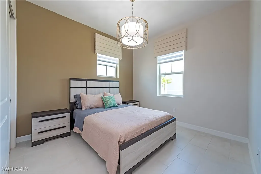 172 Indies Drive E Naples FL 34114