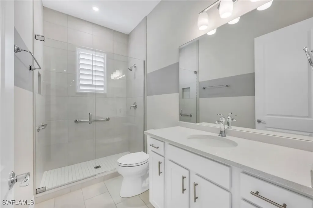 172 Indies Drive E Naples FL 34114