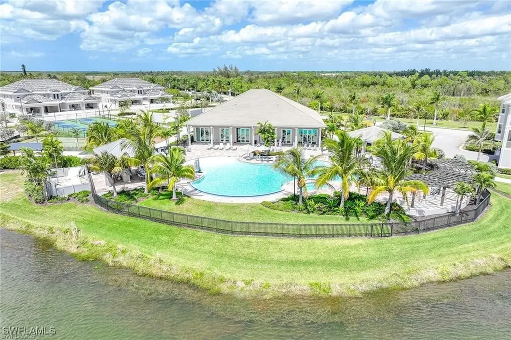 172 Indies Drive E Naples FL 34114