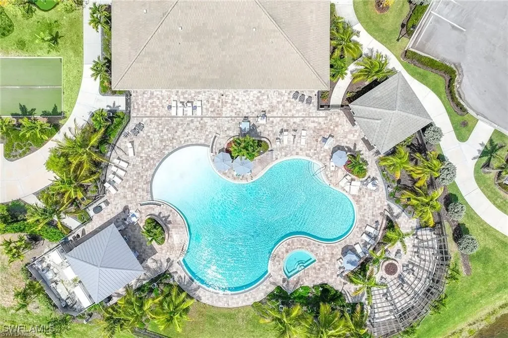 172 Indies Drive E Naples FL 34114