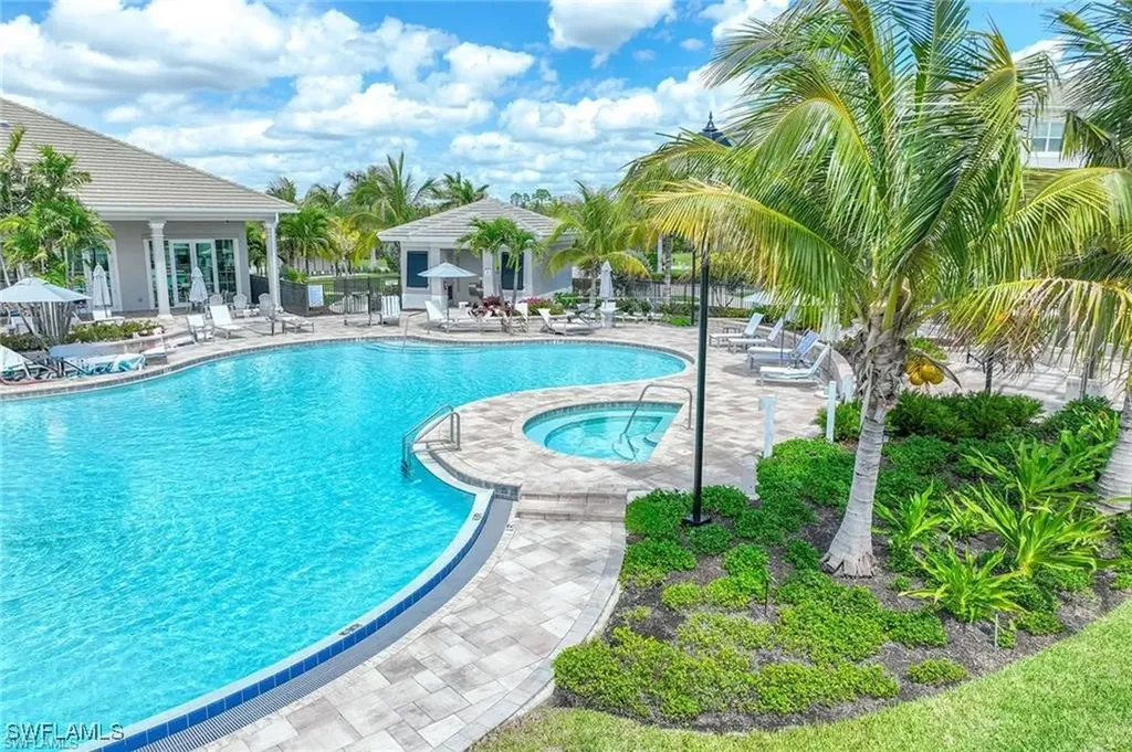 172 Indies Drive E Naples FL 34114