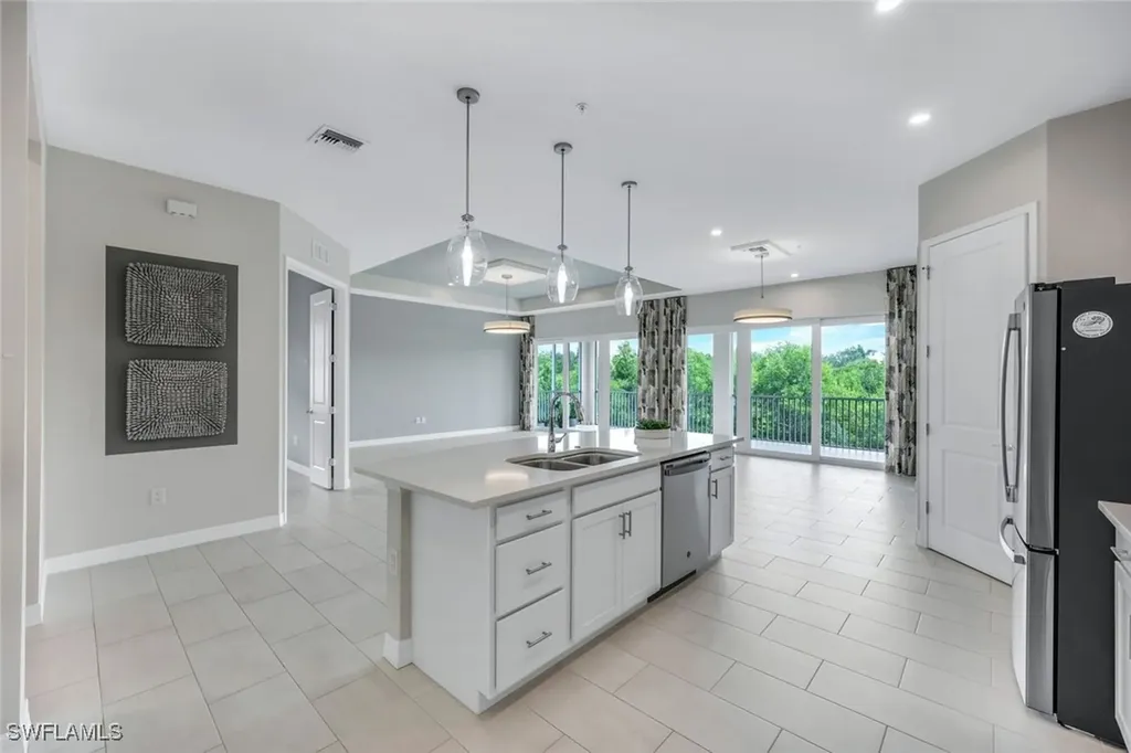 172 Indies Drive E Naples FL 34114