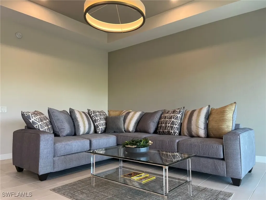 172 Indies Drive E Naples FL 34114