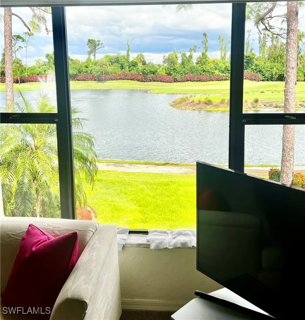 5925 Trailwinds Drive Fort Myers FL 33907