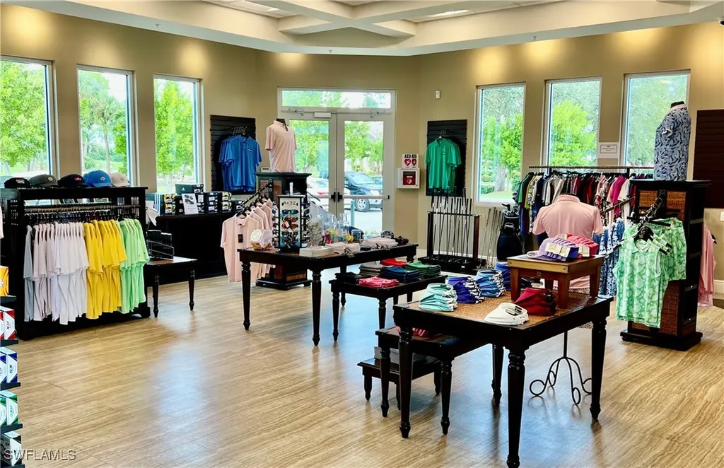 5925 Trailwinds Drive Fort Myers FL 33907