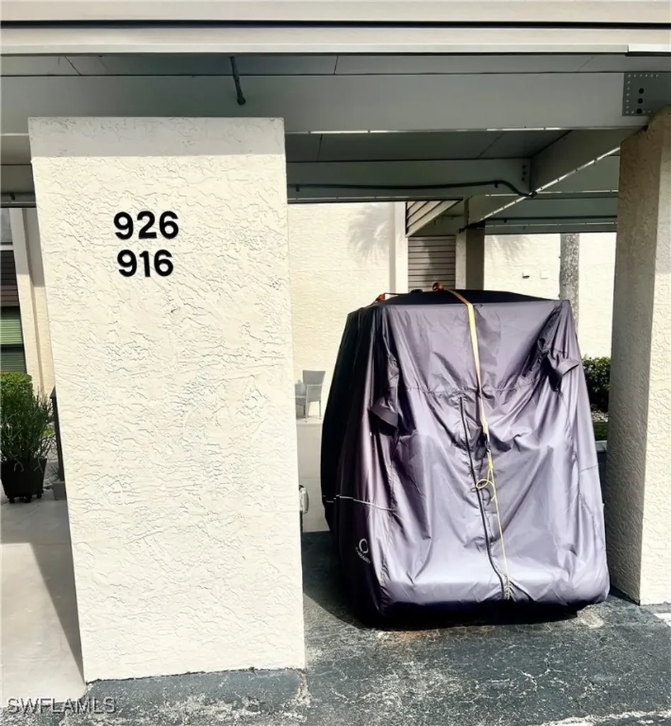 5925 Trailwinds Drive Fort Myers FL 33907