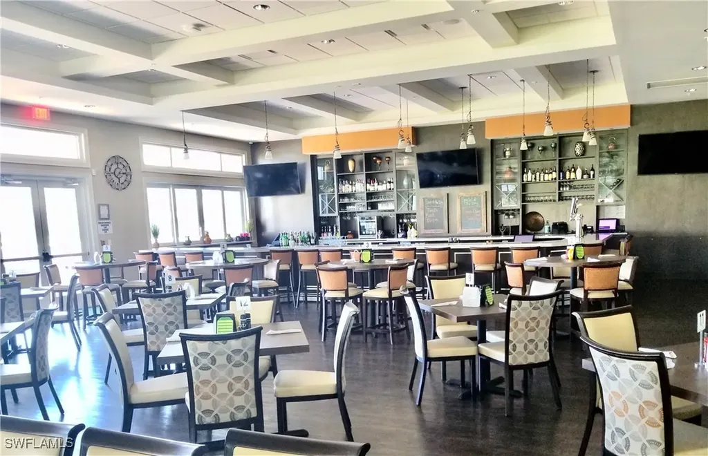 5925 Trailwinds Drive Fort Myers FL 33907