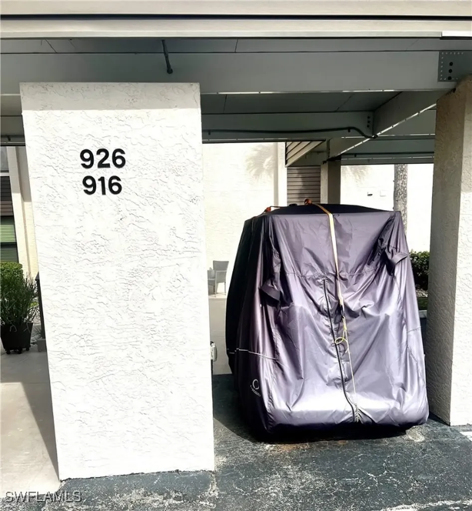 5925 Trailwinds Drive Fort Myers FL 33907