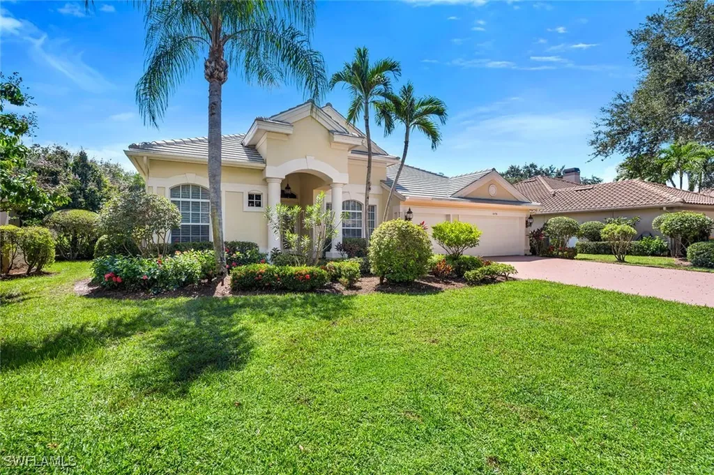 Naples FL, 1078 Camelot Circle