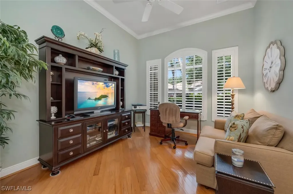 1078 Camelot Circle Naples FL 34119