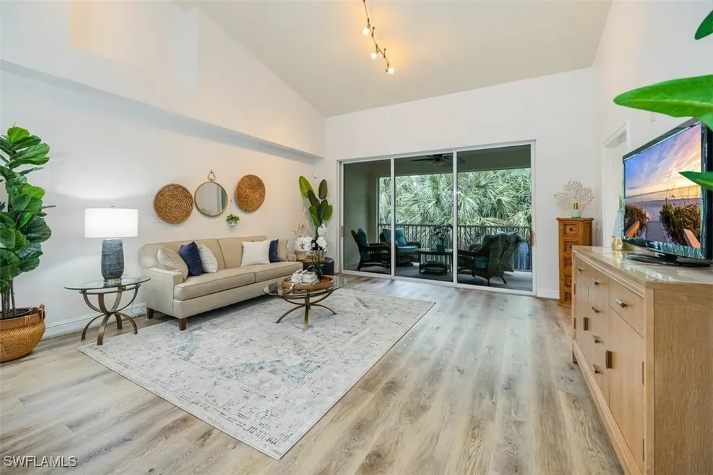 1878 Tarpon Bay Drive S Naples FL 34119