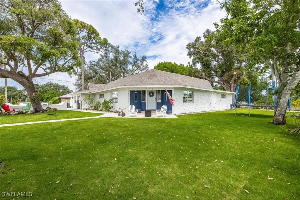 3923 Marvaez Street Fort Myers FL 33901