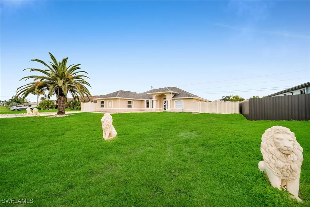 1724 Englewood Avenue Lehigh Acres FL 33936