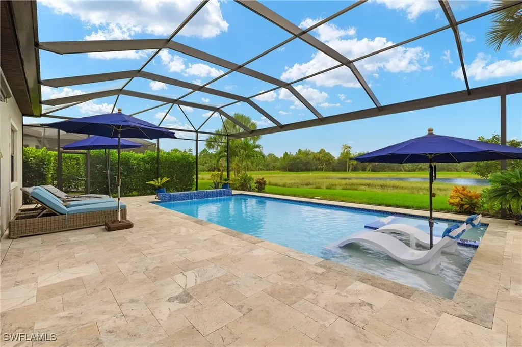 9525 Greyhawk Trail Naples FL 34120
