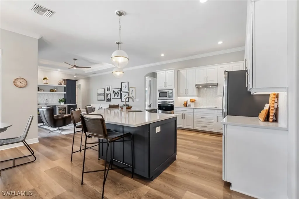 10034 Lions Bay Court Naples FL 34120