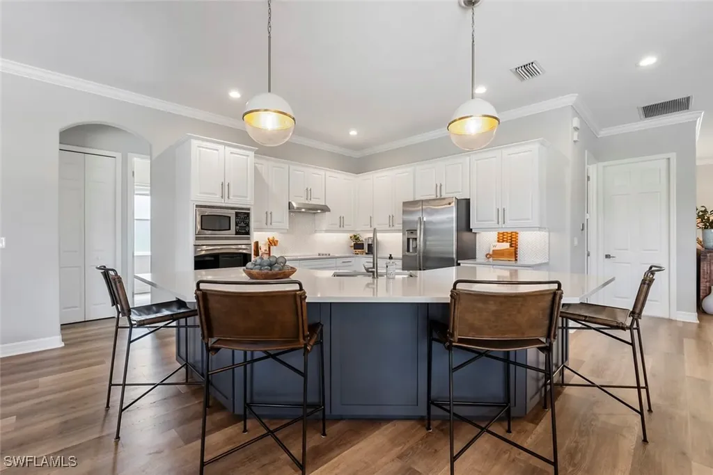 10034 Lions Bay Court Naples FL 34120