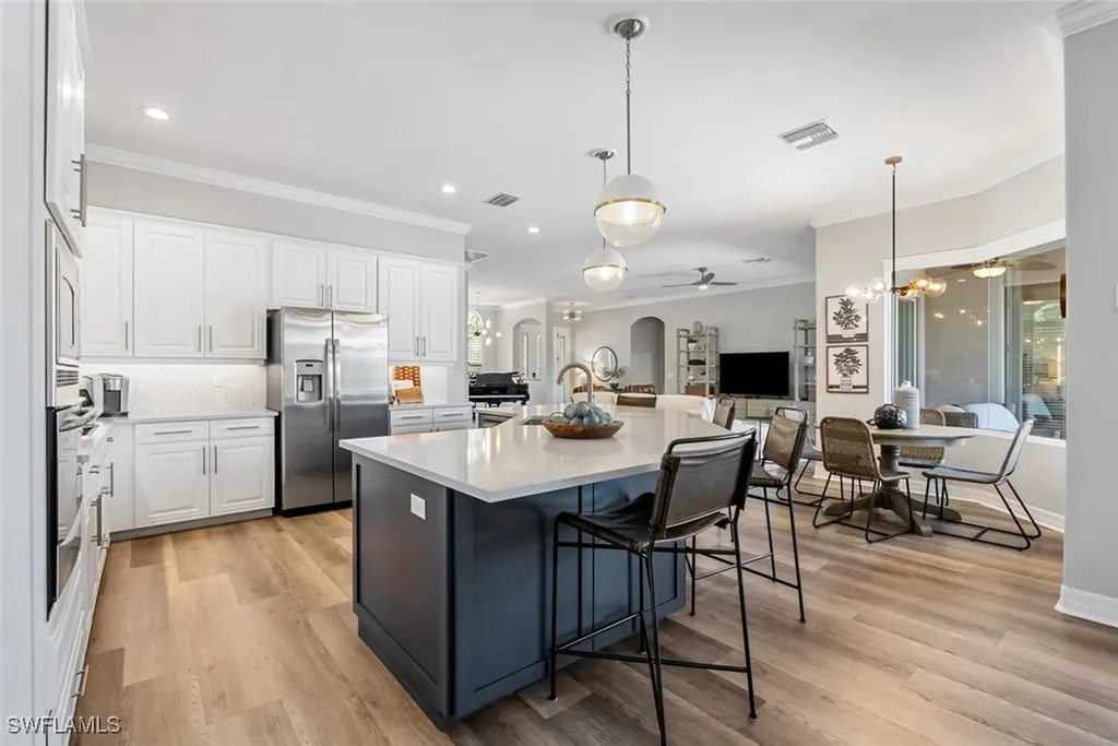 10034 Lions Bay Court Naples FL 34120