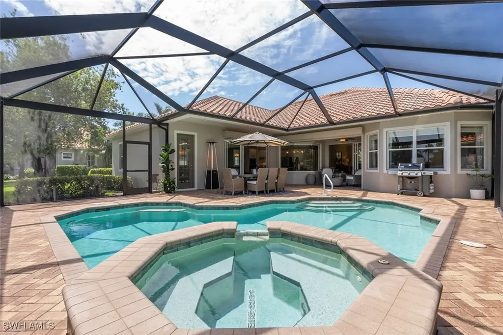 10034 Lions Bay Court Naples FL 34120