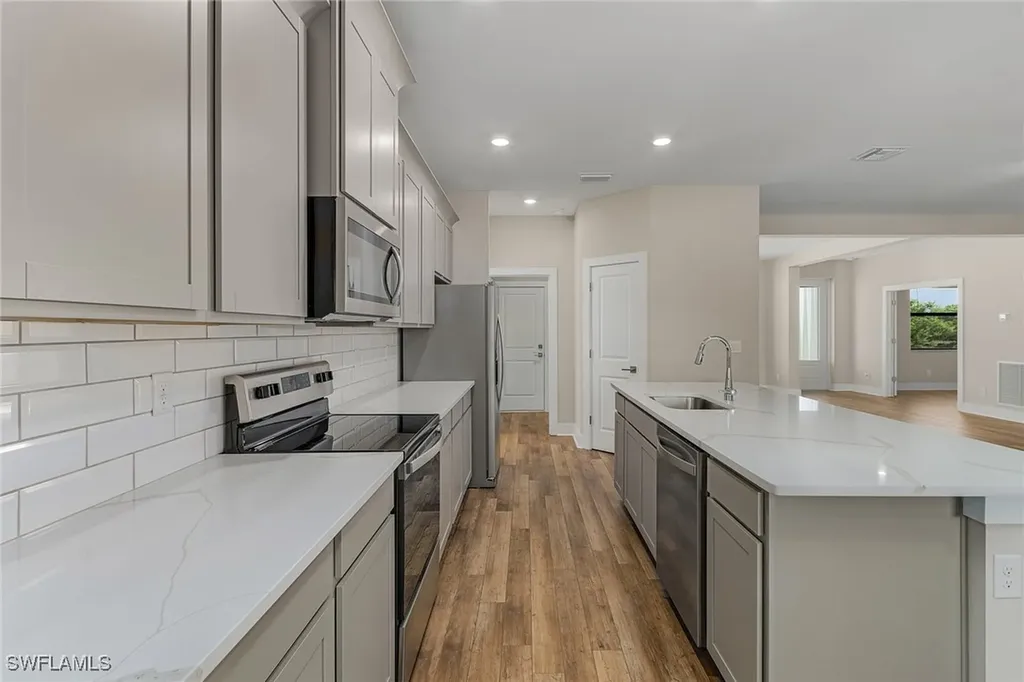 987 Admiral Bull Halsey Avenue Labelle FL 33935
