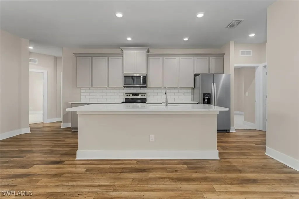 987 Admiral Bull Halsey Avenue Labelle FL 33935