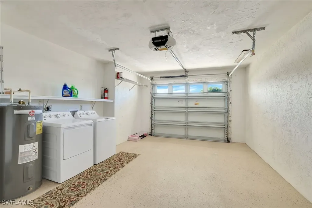 573 98th Avenue N Naples FL 34108