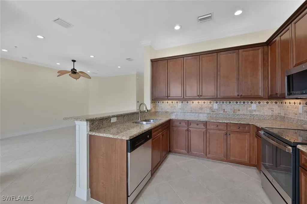 6532 Monterey Point Naples FL 34105