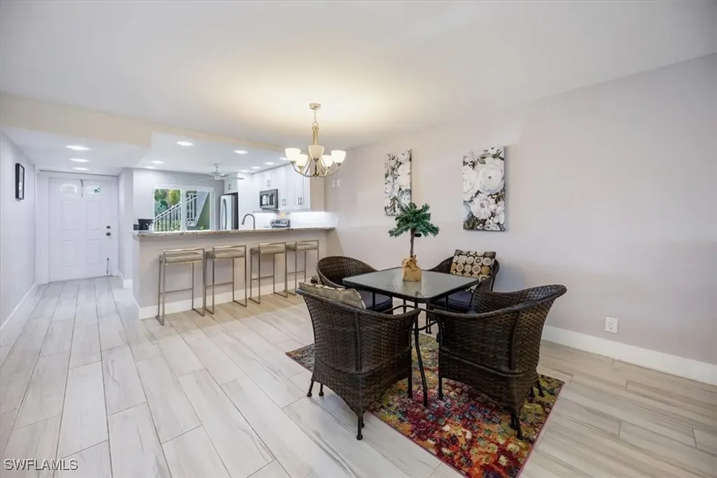 179 Penny Lane Naples FL 34112